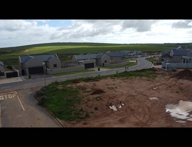 3 BEDROOM PACKAGE HOME FOR SALE IN VREDENBURG